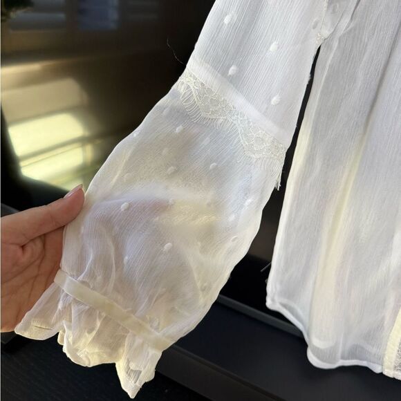 Silvian Heach Victorian Style Lace Blouse - Picture 3 of 7